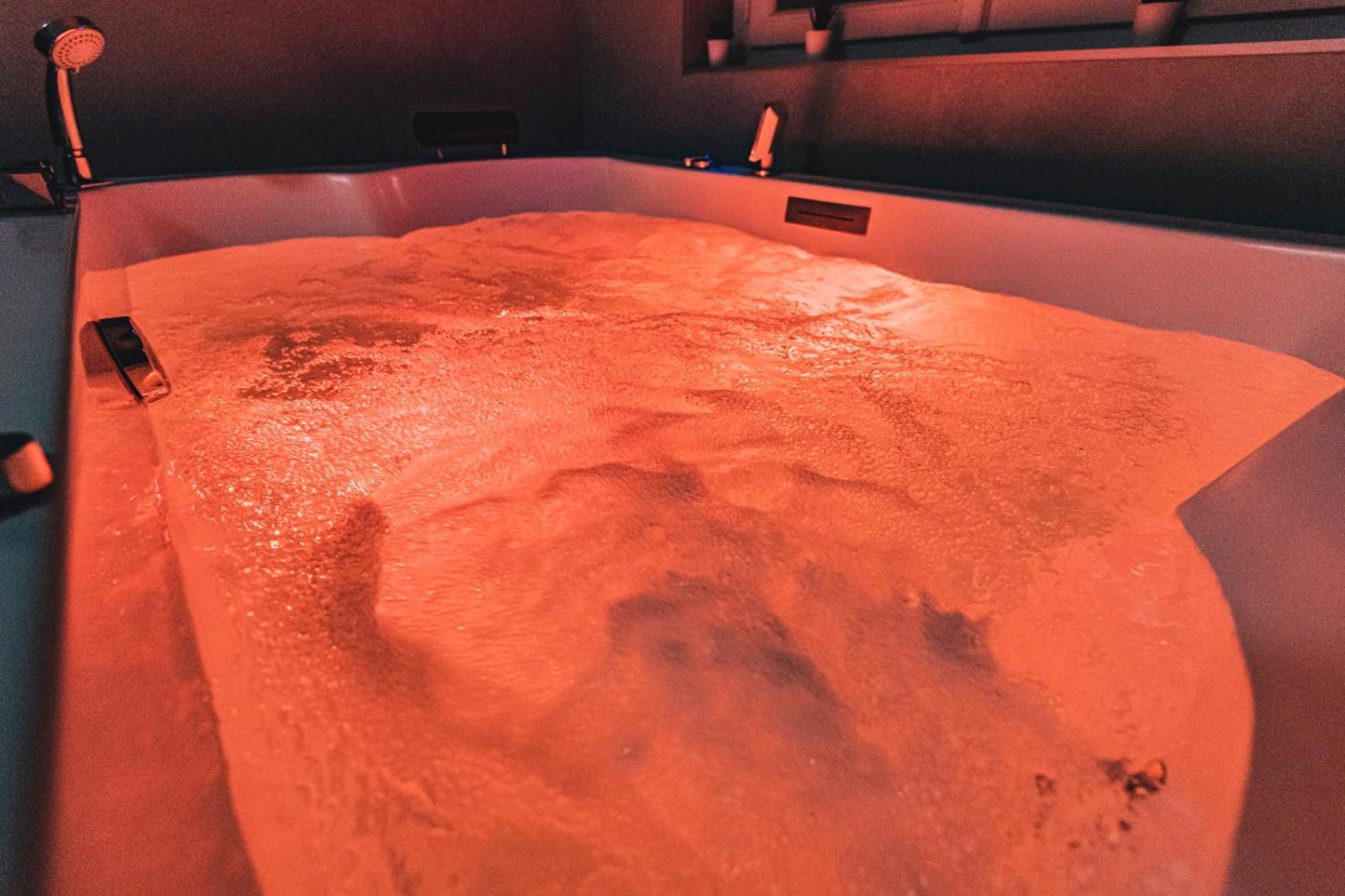 Mv Suite & Spa Reims Esterno foto